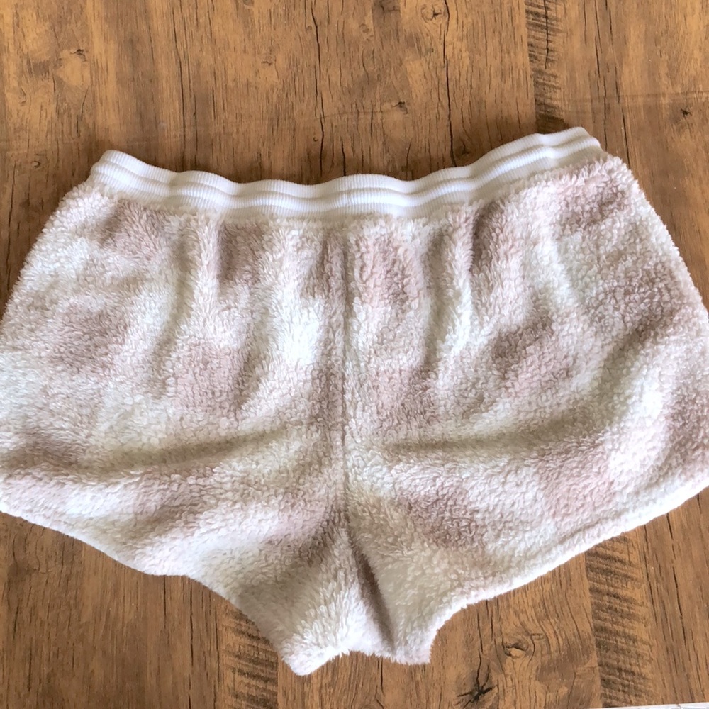 Fuzzy Cozy Shorts - Picture 4 of 4